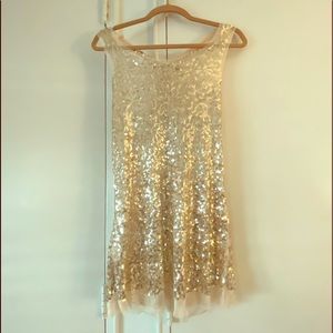 Glitter Magic! Beautiful Gold Dress